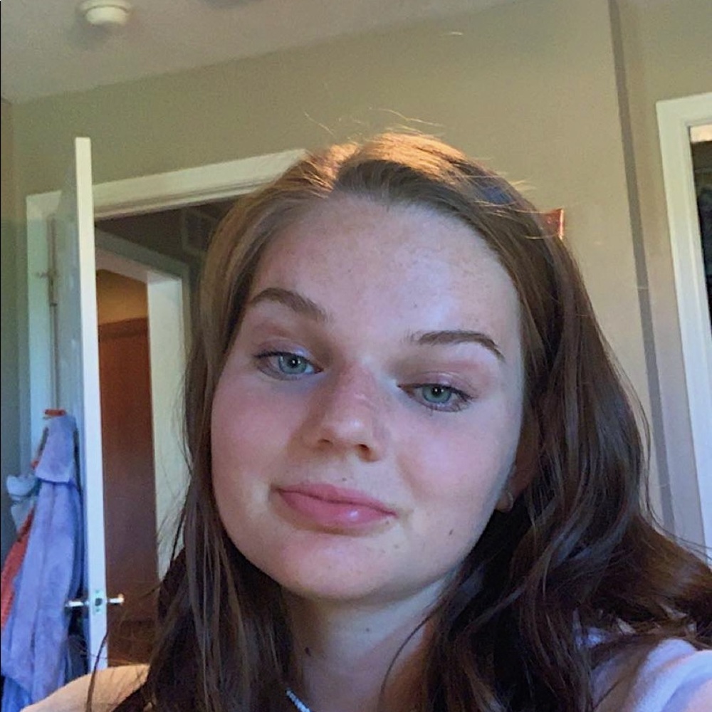 Meet your Posher, Kaitlyn